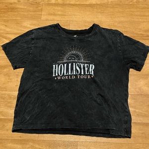 Hollister t-shirt